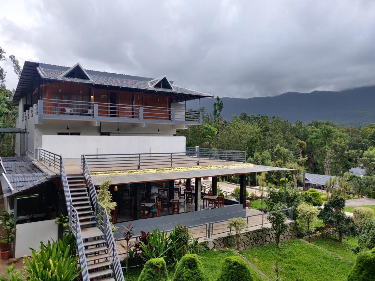 The Blossom Resort - Chikmagalūr Buitenkant foto